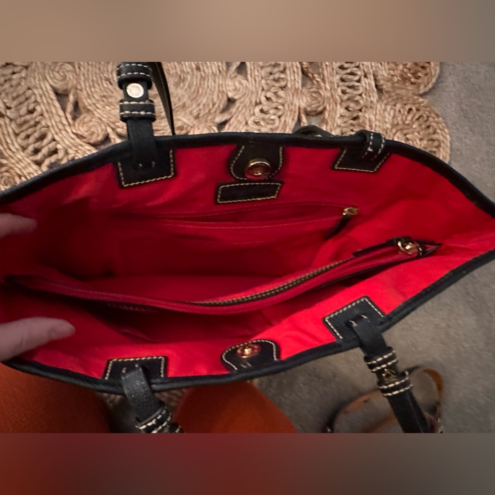 Dooney & Bourke Black Textured Leather Tote Shoulderbag Satchel Handbag - Picture 10 of 11